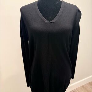 Denver Hayes Black V-Neck Long Sleeve Sweater